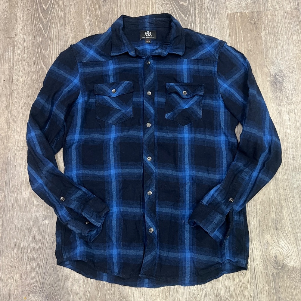 Rock & Republic Mens L Blue Black Plaid Flannel Cotton Long Sleeve Button Up
